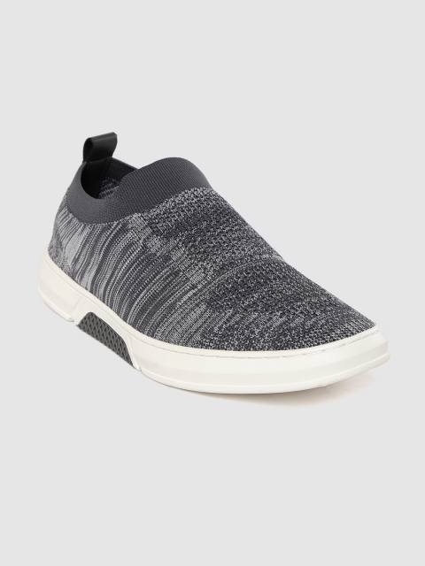 

Carlton London sports Men Grey& White Woven Design Running Shoes