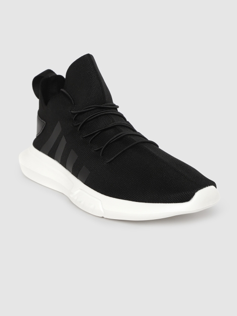 

Carlton London sports Men Black Solid Running Shoes