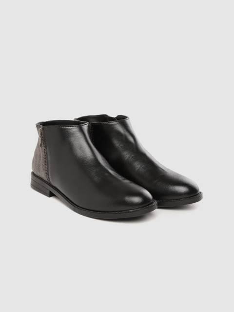 

Roadster Women Black & Charcoal Grey Solid Mid-Top Flat Boots