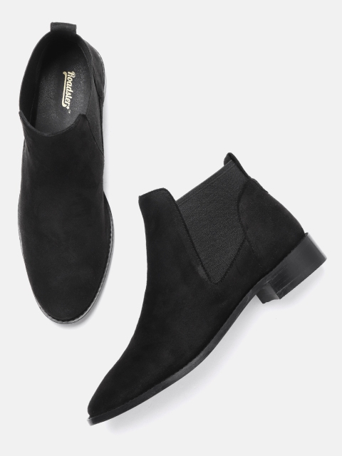 

Roadster Women Black Solid Mid-Top Chelsea Boots