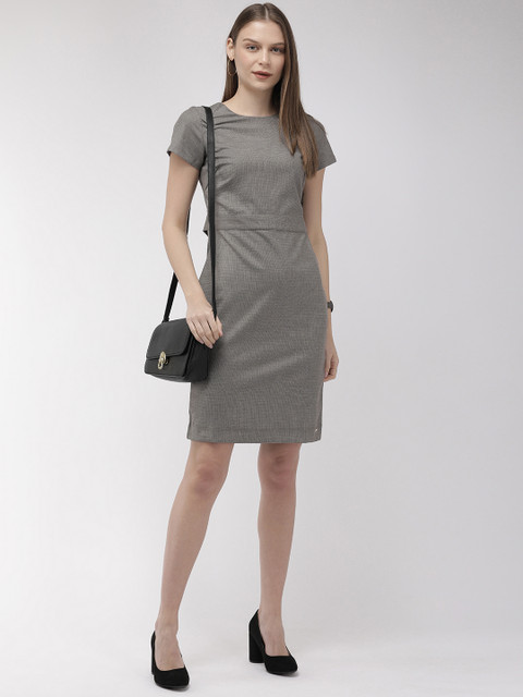 

Park Avenue Business Women Grey Self Design Sheath Dress