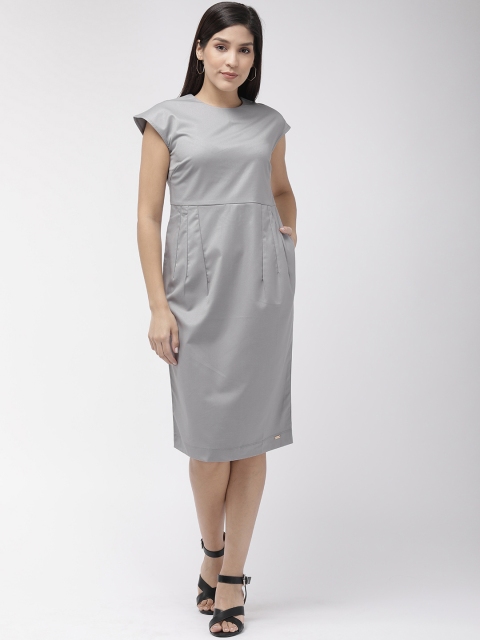 

Park Avenue Business Women Grey Solid Sheath Dress
