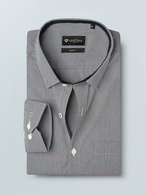 

INVICTUS Men Black & White Slim Fit Self Design Formal Shirt