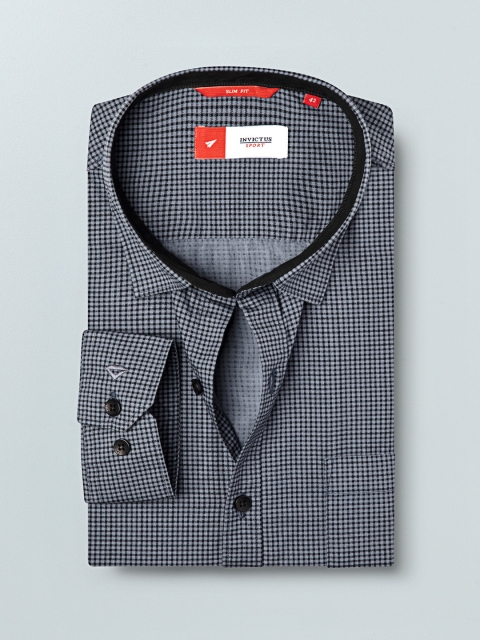 

INVICTUS Men Charcoal Grey & Black Slim Fit Checked Semiformal Shirt