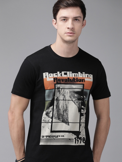 

The Roadster Lifestyle Co Men Black Graphic Printed Round Neck Pure Cotton T-shirt