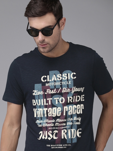 

Roadster Men Navy Blue Printed Round Neck T-shirt