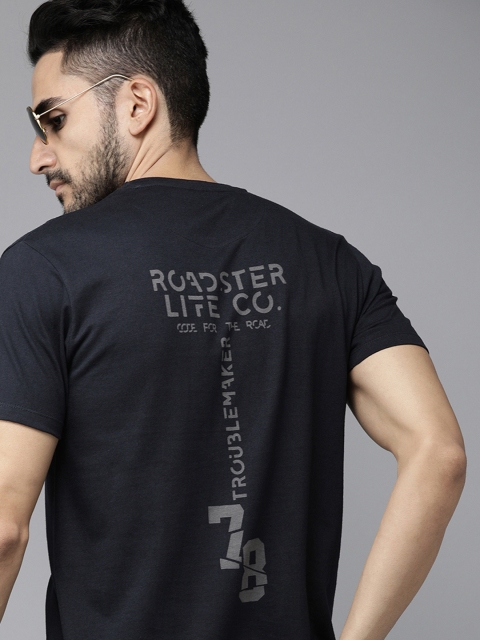 

The Roadster Lifestyle Co Men Navy Blue Printed Round Neck Pure Cotton T-shirt