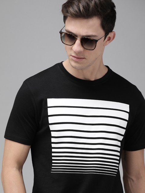 

Roadster Men Black Printed Round Neck T-shirt