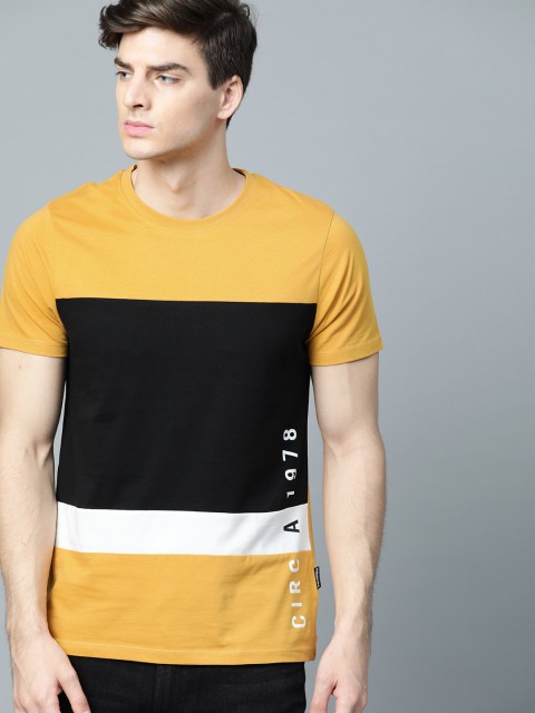 

Roadster Men Mustard Yellow & Black Colourblocked Round Neck T-shirt