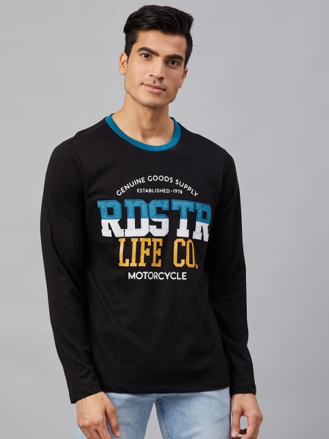 

The Roadster Lifestyle Co Men Black and Blue Printed Round Neck T-shirt