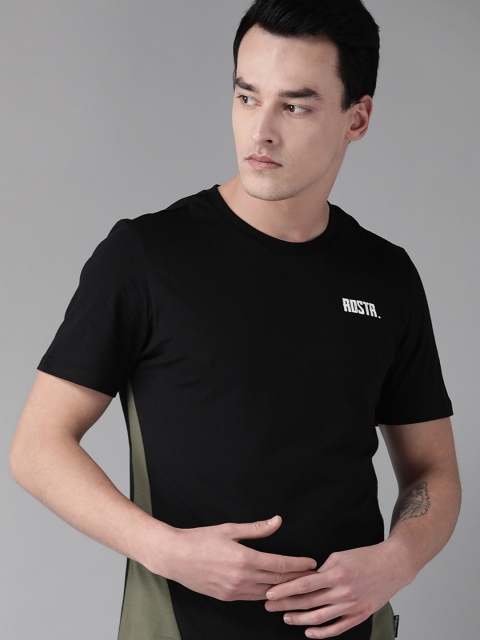 

Roadster Men Black Solid Round Neck T-shirt