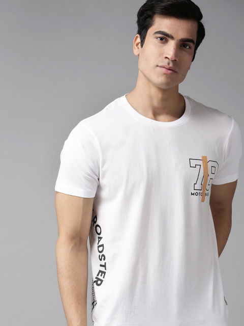 

Roadster Men White & Black Placement Printed Round Neck T-shirt