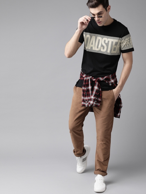 

Roadster Men Black & Beige Printed Round Neck T-shirt
