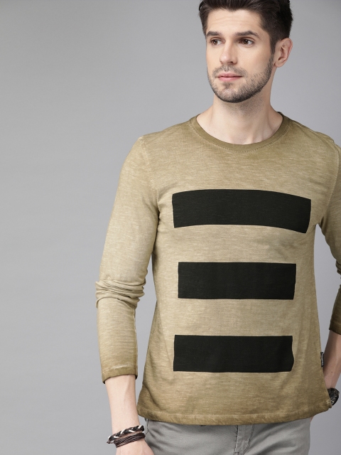 

Roadster Men Khaki Dyed Round Neck T-shirt With Printed Detailing