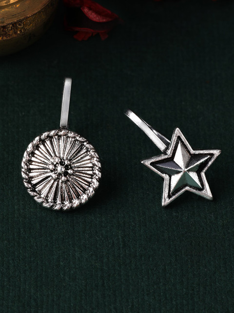 

Rubans Set of 2 Women Textured Oxidised Statement Nose Pins, Silver