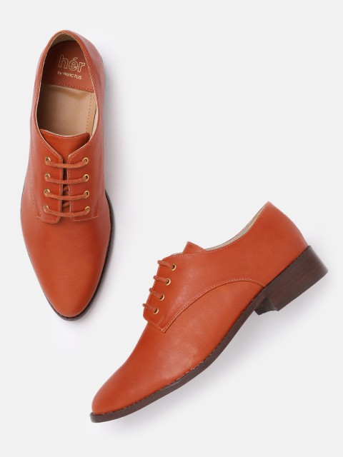 

her by invictus Women Rust Orange Cushioned Derbys