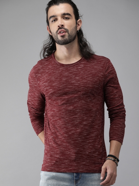 

Roadster Men Maroon Textured Solid Slim Fit Round Neck T-shirt