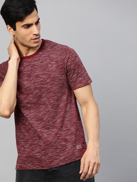 

Roadster Men Maroon And White Grindle Effect Panelled Round Neck T-shirt