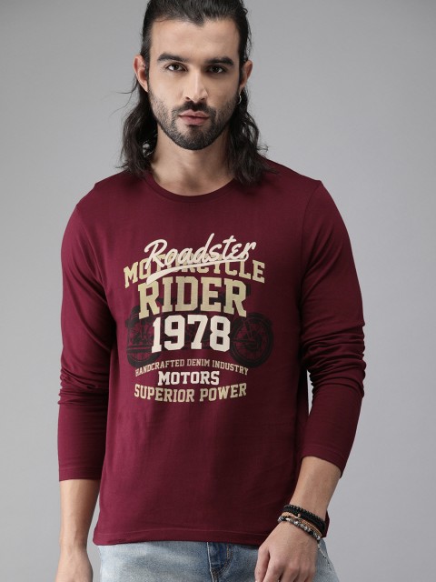 

The Roadster Lifestyle Co Men Maroon Printed Round Neck Pure Cotton T-shirt