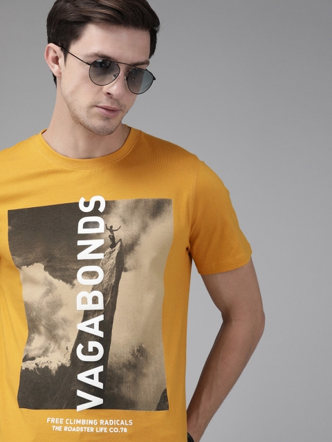 

Roadster Men Mustard Yellow Printed Round Neck T-shirt