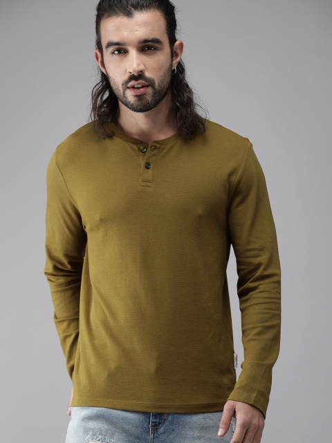 

The Roadster Lifestyle Co Men Olive Green Self Design Henley Neck T-shirt