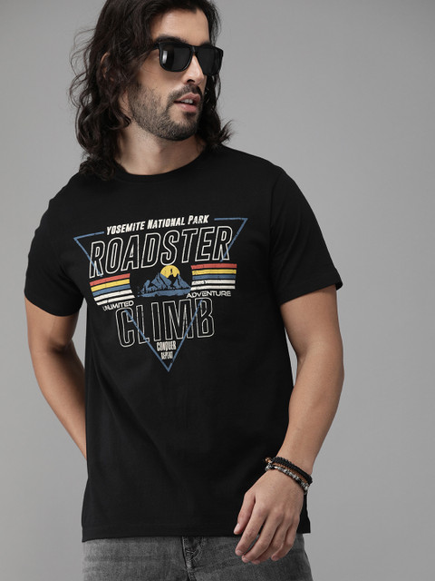 

Roadster Men Black Printed Round Neck T-shirt
