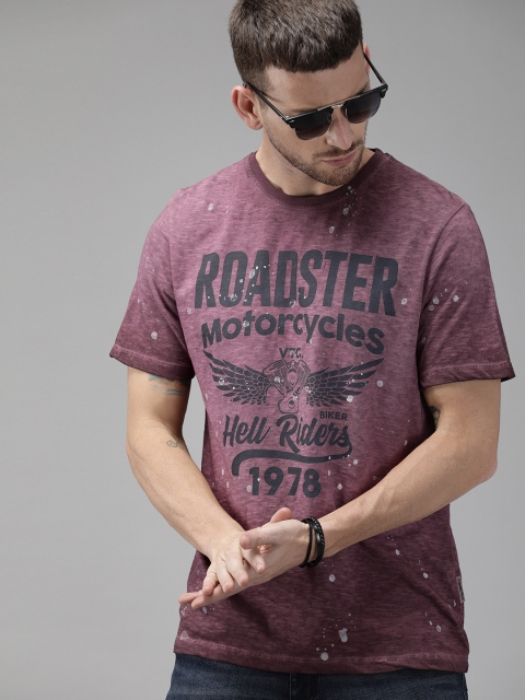 

Roadster Men Burgundy Printed Round Neck Typography T-shirt