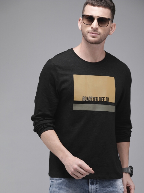 

Roadster Men Black Printed Round Neck T-shirt