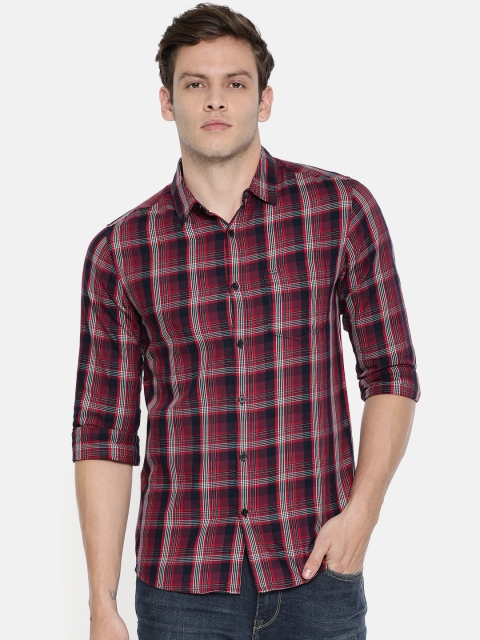 

SPYKAR Men Red & Navy Blue Purist Slim Fit Checked Casual Shirt