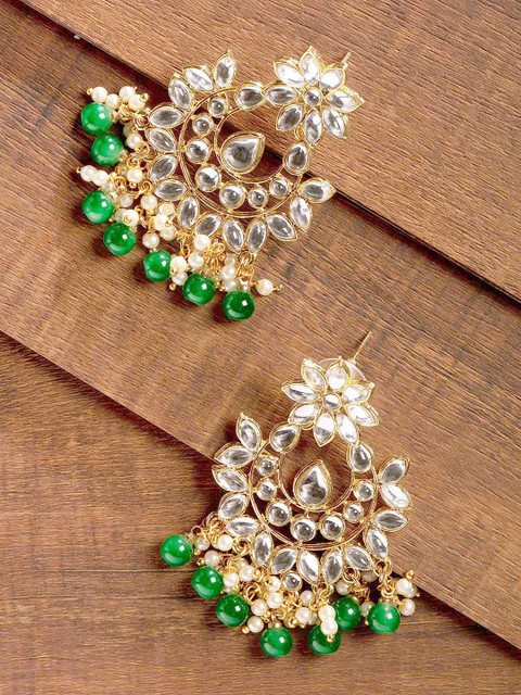

Zaveri Pearls Gold-Plated & Green Crescent Shaped Kundan Chandbalis