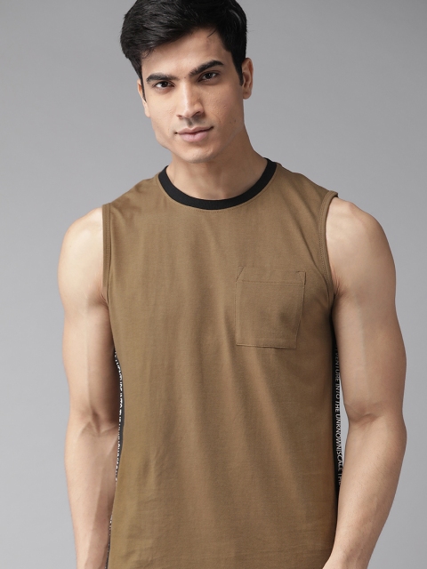 

The Roadster Lifestyle Co Men Olive Brown Solid Round Neck Pure Cotton T-shirt