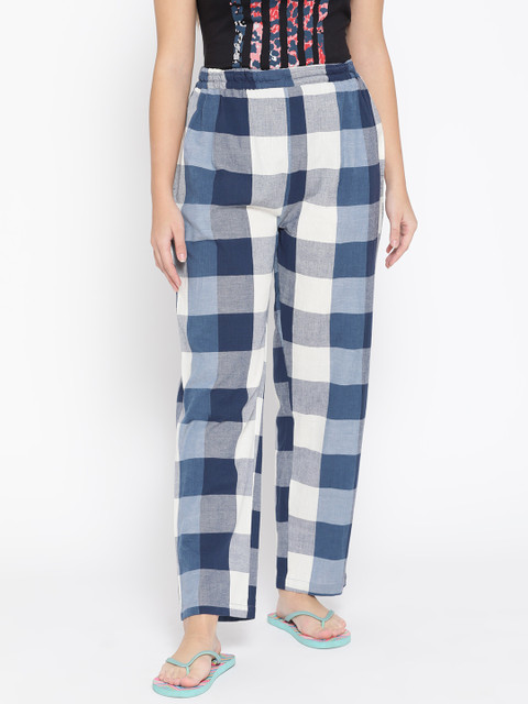 

9teenAGAIN Women Blue & White Checked Lounge Pants