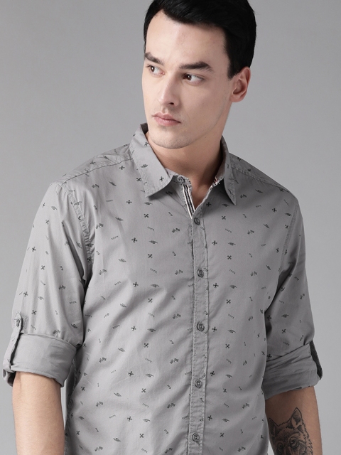 

Roadster Men Grey & Black Regular Fit Printed Casual Shirt