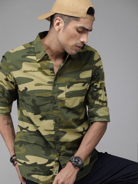 

Roadster Men Olive Green & Cream-Coloured Regular Fit Printed Casual Shirt