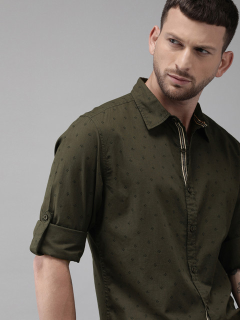 

Roadster Men Olive Green & Black Regular Fit Printed Casual Shirt