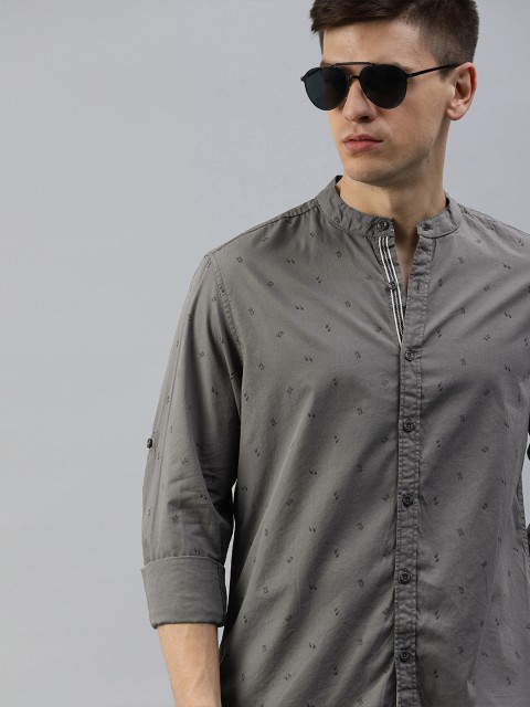 

Roadster Men Grey Regular Fit Conversational Printed Casual Shirt