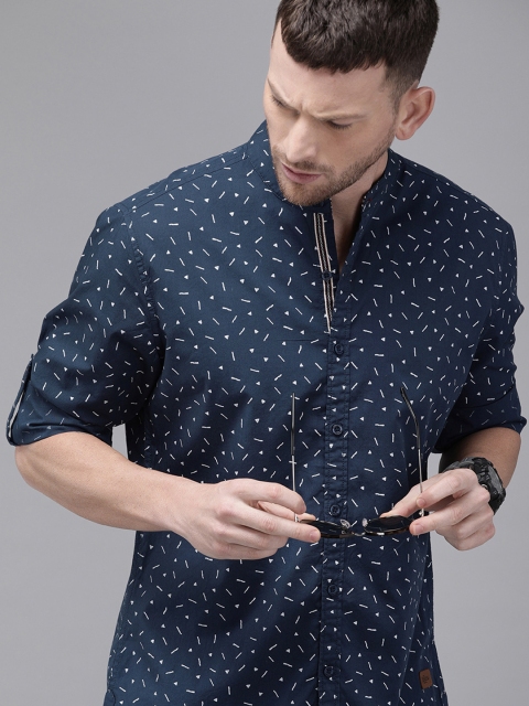 

Roadster Men Navy Blue & White Regular Fit Printed Casual Shirt