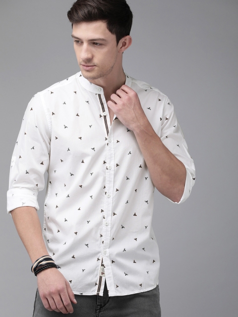 

Roadster Men White & Black Regular Fit Printed Casual Shirt