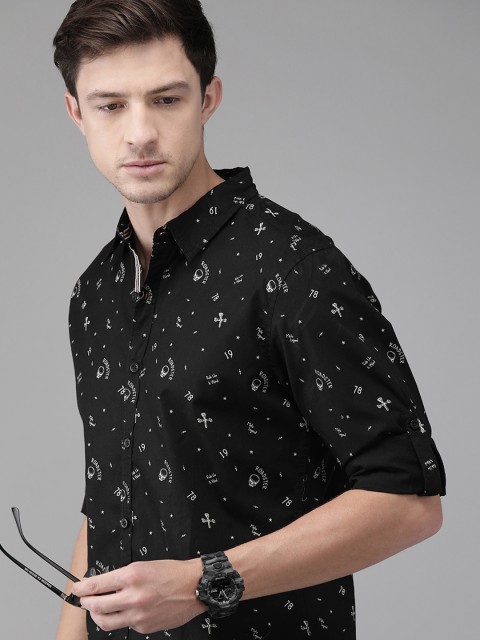 

Roadster Men Black & White Regular Fit Printed Casual Shirt