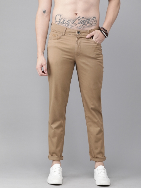 

Roadster Men Beige Regular Fit Solid Chinos