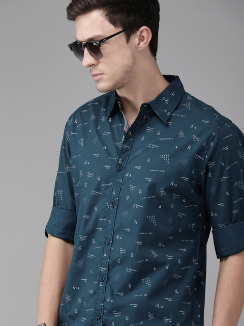 

Roadster Men Teal Blue & White Regular Fit Printed Casual Shirt