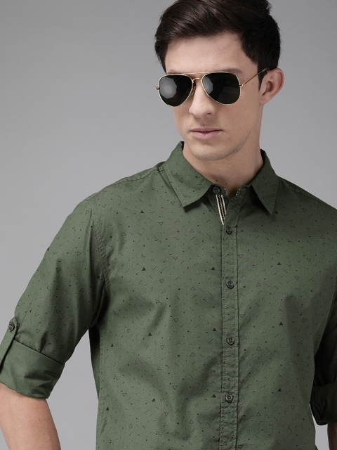 

Roadster Men Olive Green & Black Regular Fit Printed Casual Shirt