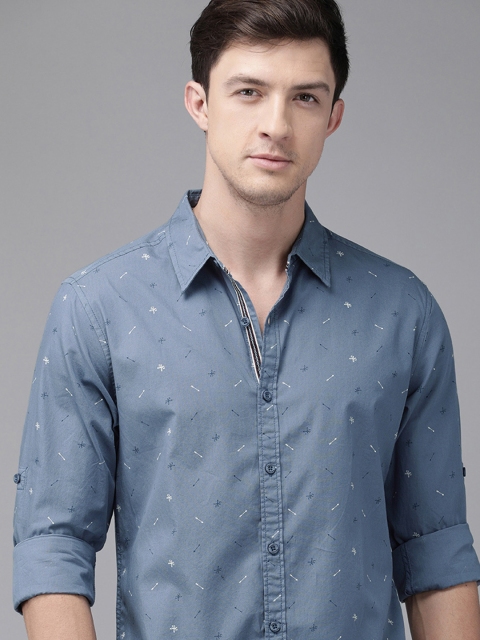 

Roadster Men Blue & White Regular Fit Conversational Print Casual Shirt