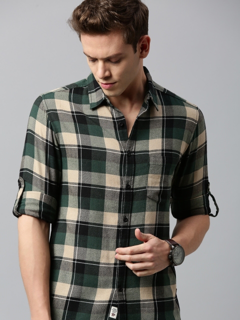 

Roadster Men Beige & Green Regular Fit Checked Casual Shirt