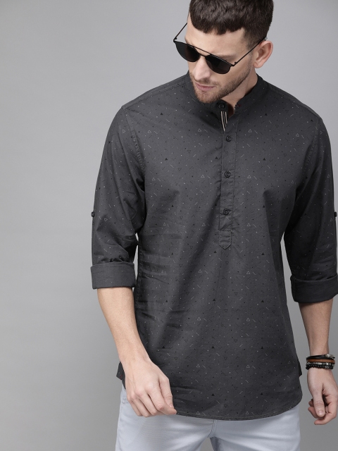

Roadster Men Charcoal Grey & Black Regular Fit Printed Casual Shirt