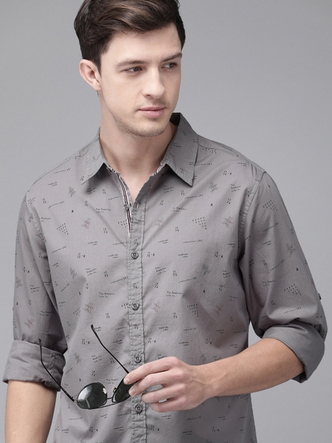 

Roadster Men Grey & Black Regular Fit Printed Casual Shirt