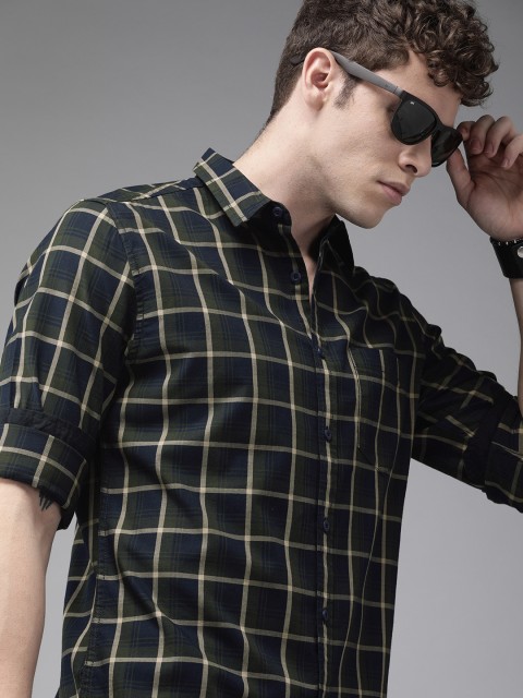 

Roadster Men Blue & Olive Green Regular Fit Checked Casual Shirt