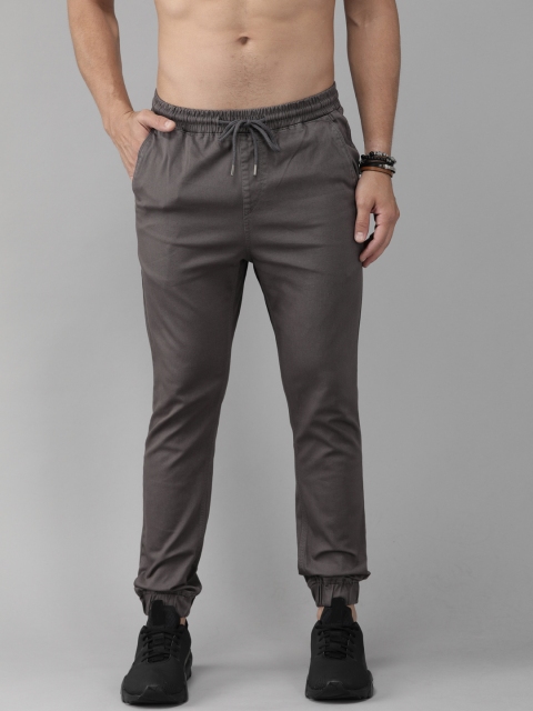 

Roadster Men Charcoal Grey Regular Fit Solid Joggers