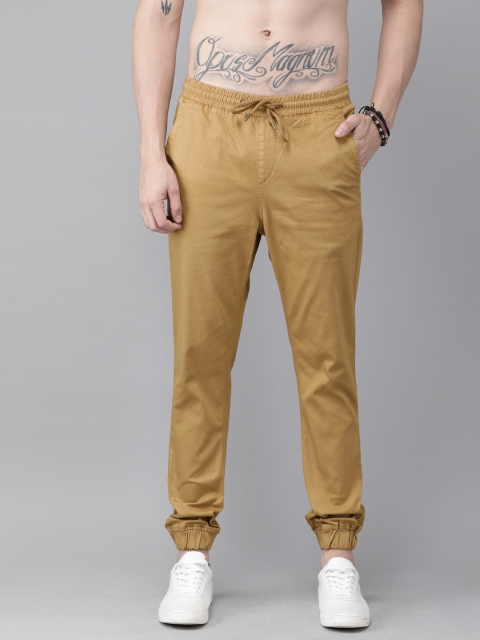 

The Roadster Lifestyle Co Men Khaki Regular Fit Solid Joggers