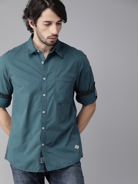 

Roadster Men Teal Green Regular Fit Solid Casual Shirt